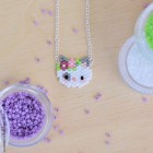 lpl - Collier "Zanimo" Le Chat Blanc - Rose grenat